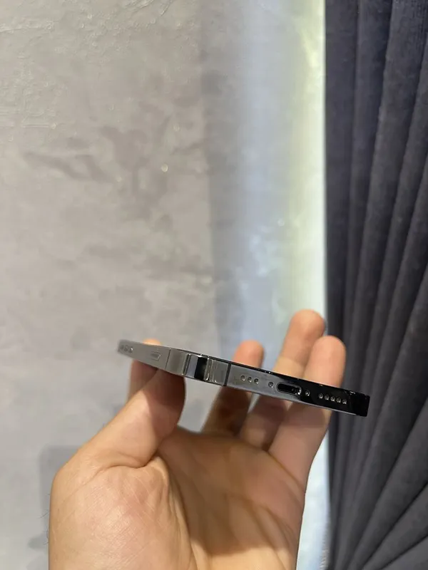 Iphone 12 pro . 5 Iphone 12 pro . 5