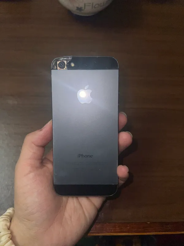 iPhone 5 sotiladi 1 iPhone 5 sotiladi 1
