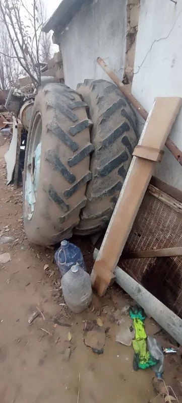 Traktor baloni sotiladi