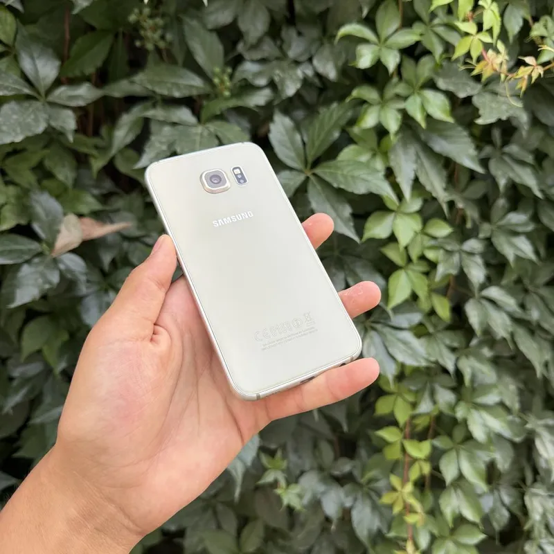 Samsung Galaxy S6 sotiladi