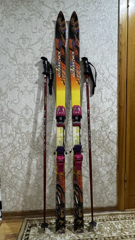 Горные лыжи 160см + палки 1