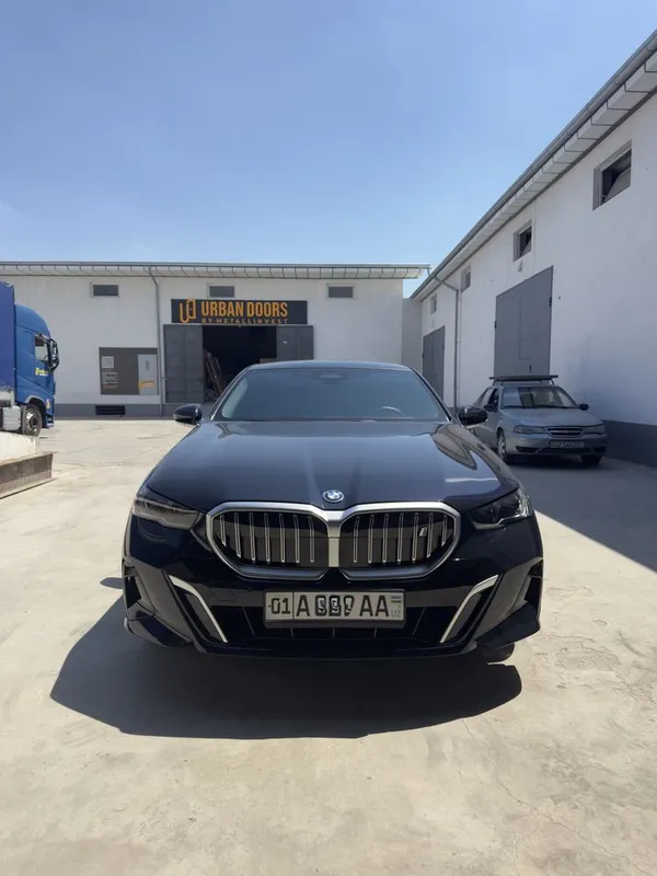 Bmw I5. 1