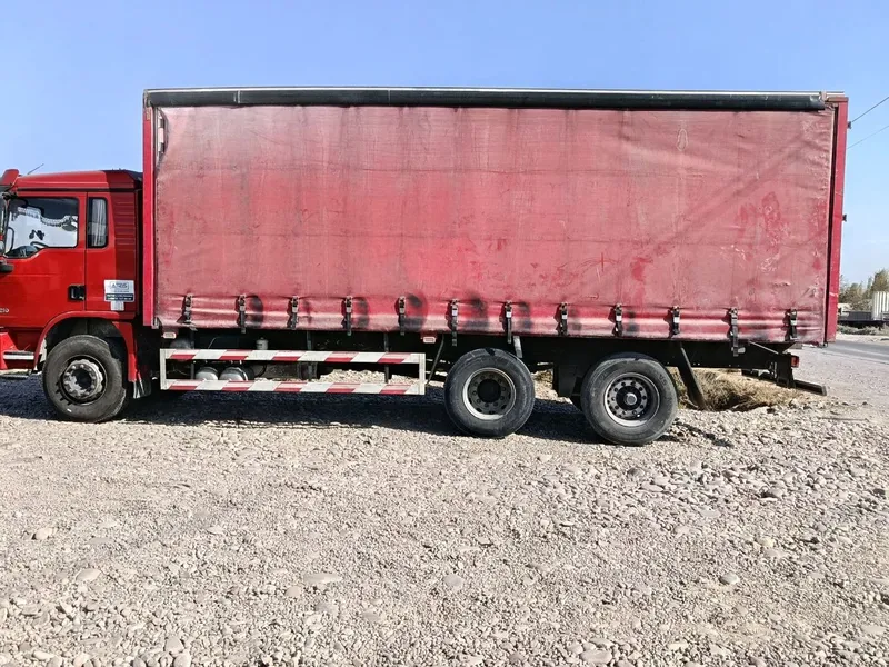 Shacman L3000...