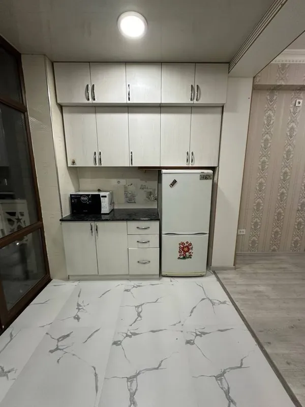 Green house 3 metro bekati 2 xona 82 kvmetr xamma jihozlari bn 4 etaj 2
