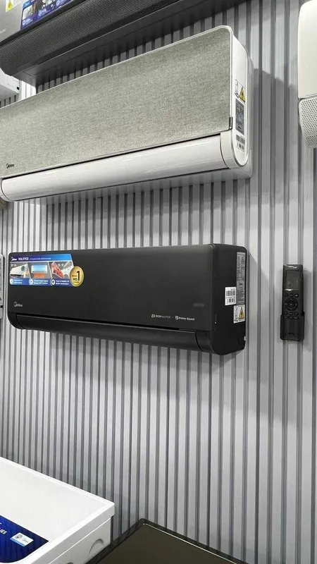 Кондиционер Midea модель NAOMI Pro - 9,000 Btu / Inverter / Новинка !