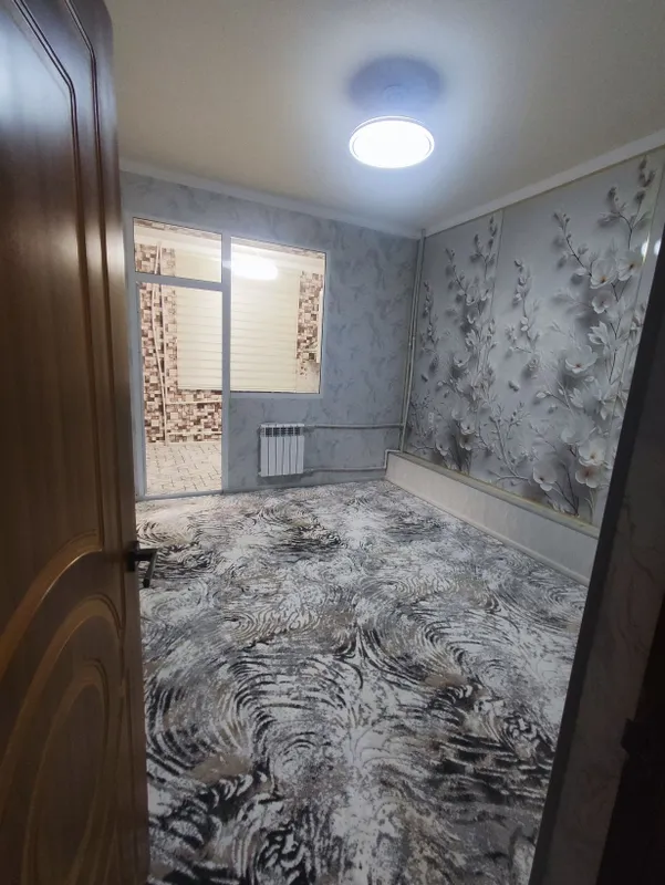 Navoi shaxar yangi bozor 22 maktab tugrisidan kv 5