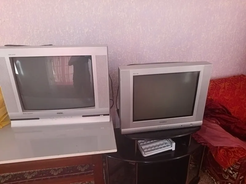 Televizor rangli kursatadi tuneri bonusga 3