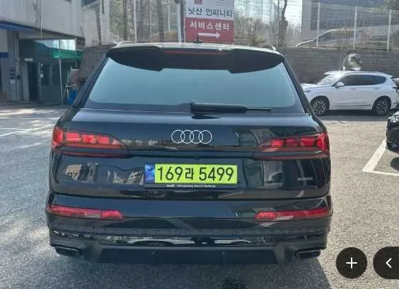 Audi Q7 55TFSI Quattro — фото 1