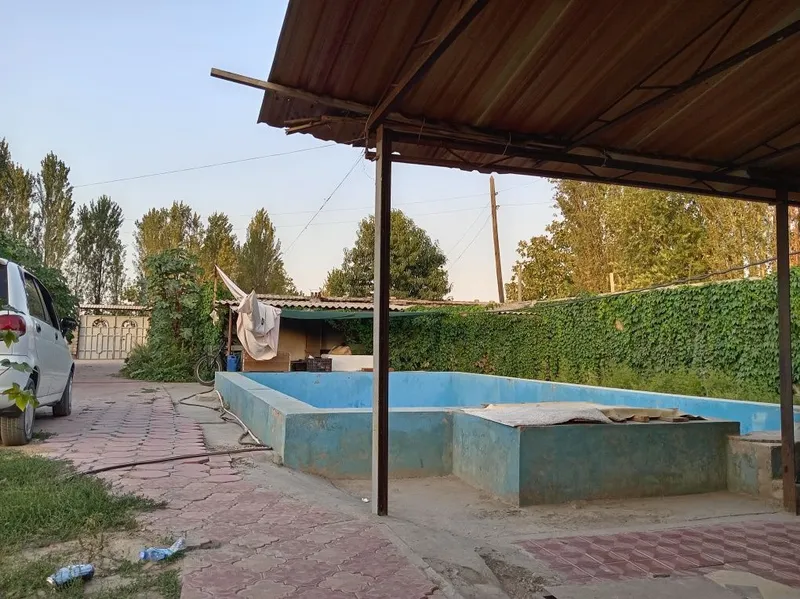 Srochni 24 sotux 2 xonali xamma sharoyitlar bor xovli sotlad — фото 1