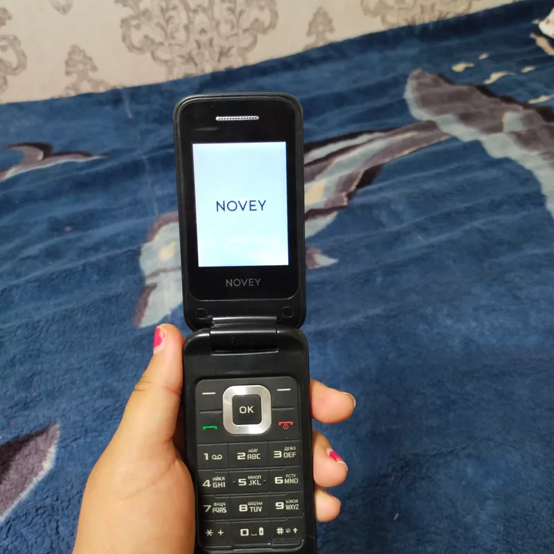 novey telefon