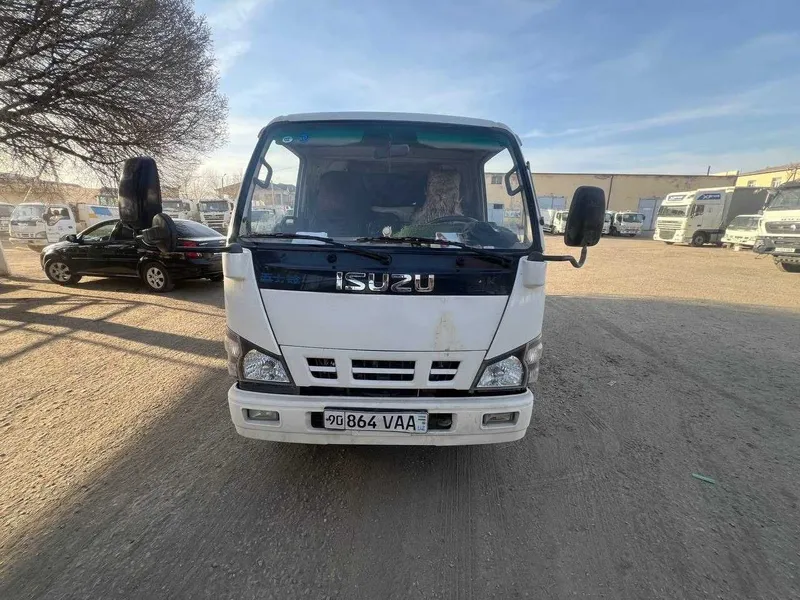 ISUZU XCMG 2017 йил мусоровоз сотилади 1 ISUZU XCMG 2017 йил мусоровоз сотилади 1
