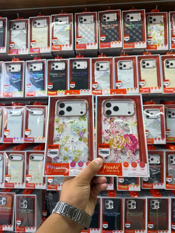 iPhone 17 Pro Max (new case)