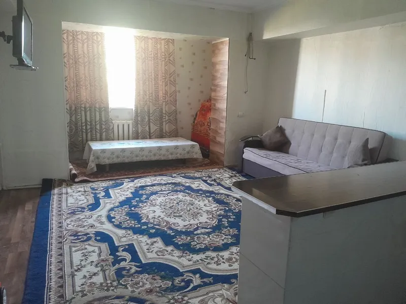 3honali kvartira sotiladi