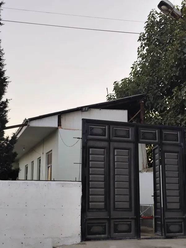Arzon xovli uy sotiladi