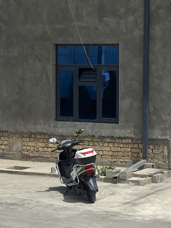 Skuter sotiladi, faqat yon oynasi yo‘q 1