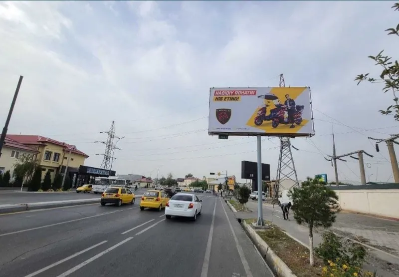 Nukusda bannerda reklama/Баннерная реклама в Нукусе/Tashqi reklama. — фото 2