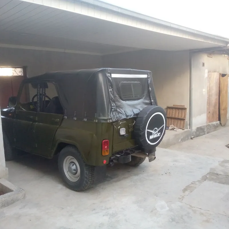 Uaz lar sotiladi surochniga