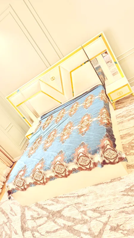 Кровать для спальни из МДФ, 2 м × 1,7 м 2