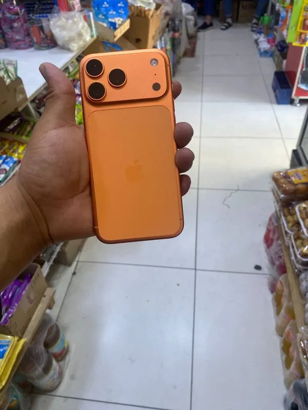 Iphone 17 pro max 256 gb orange sim +esim 1 Iphone 17 pro max 256 gb orange sim +esim 1