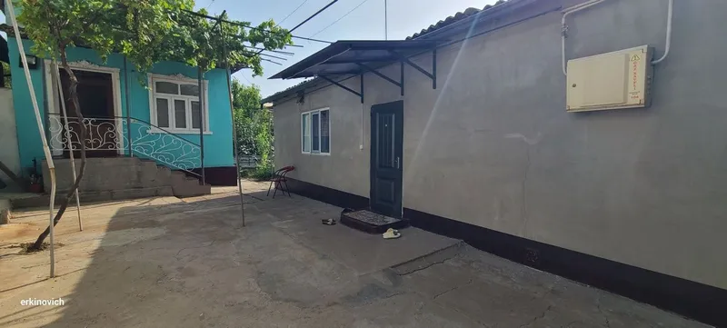 Toshkent viloyati Olmaliq shaharda hovli uy sotiladi 3