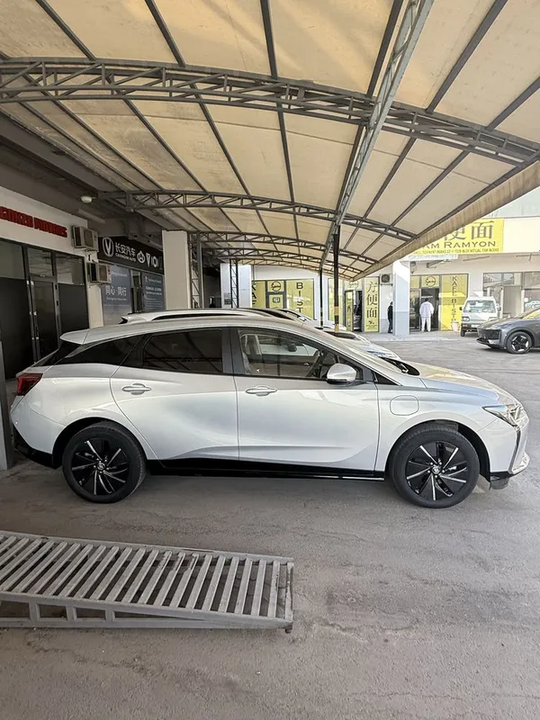 Buick avtomobil sotiladi 2