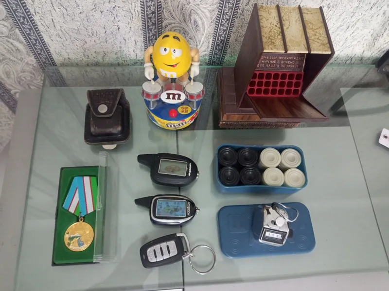Продам пульты муз, шкатулка.