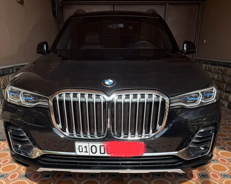 BMW X-7 xdrive 40i қара 2021 йил