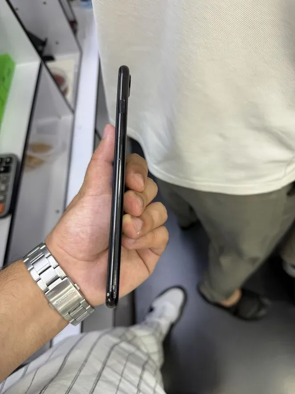 iPhone 7+ чёрный 128 ГБ 3 iPhone 7+ чёрный 128 ГБ 3
