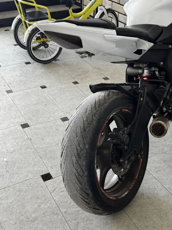 Yamaha YZF R6 Srochnoga sotiladi 3 Yamaha YZF R6 Srochnoga sotiladi 3