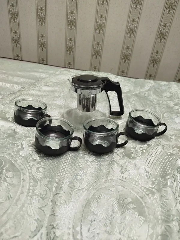 Чайник+4 чашка янги