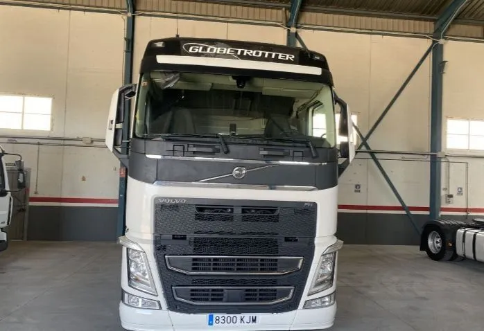 Volvo fura tiyagach sotiladi 1 Volvo fura tiyagach sotiladi 1