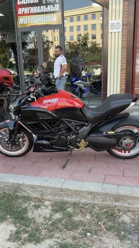 Мотоцикл Ducati Diavel 2 Мотоцикл Ducati Diavel 2