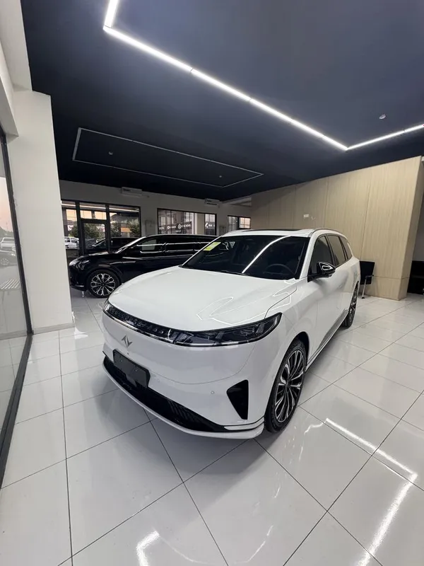 Dongfeng 008 hybrid 2025/26 1 Dongfeng 008 hybrid 2025/26 1