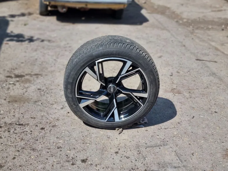 Diska balon 245/45R19