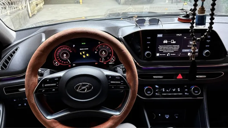 Hyundai sonata 2.5 7 Hyundai sonata 2.5 7