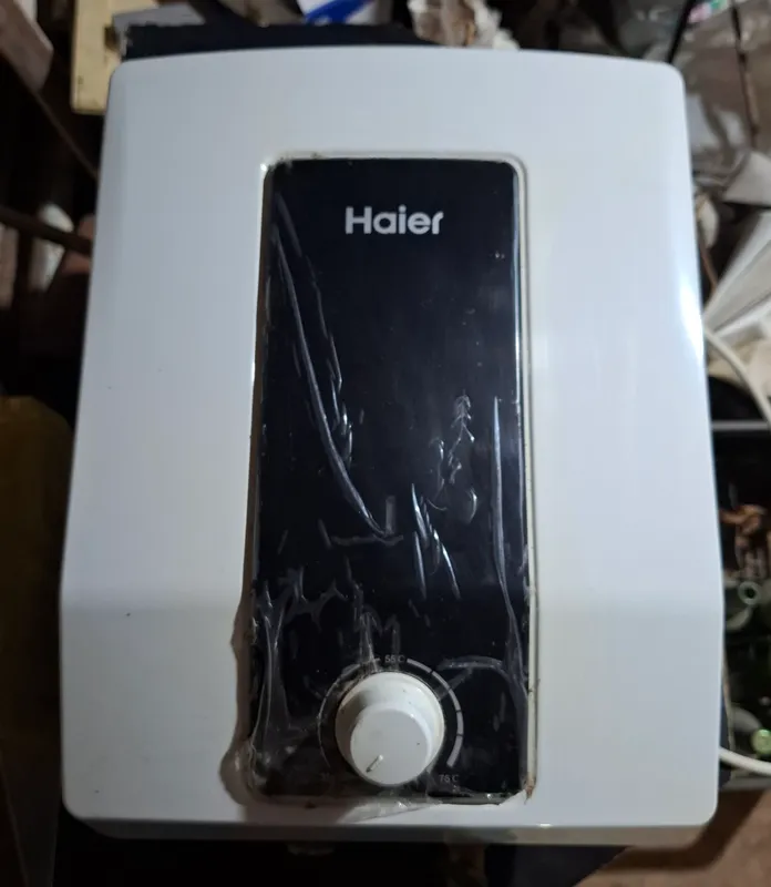 Haier фирмасининг 15л сув иситгичи холати яхши