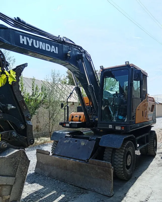 Hyundai Hw145+ продаётся 2 Hyundai Hw145+ продаётся 2