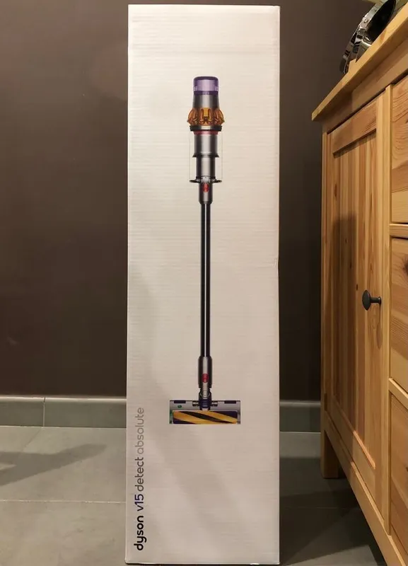 Dyson V15 Detect Absolute — видит пыль, убирает идеально — фото 2