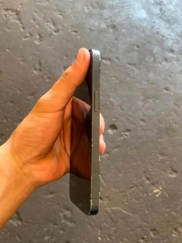 Iphone 13 koropka dakument 6