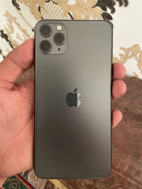 iPhone 11 pro max 64GB 1 iPhone 11 pro max 64GB 1