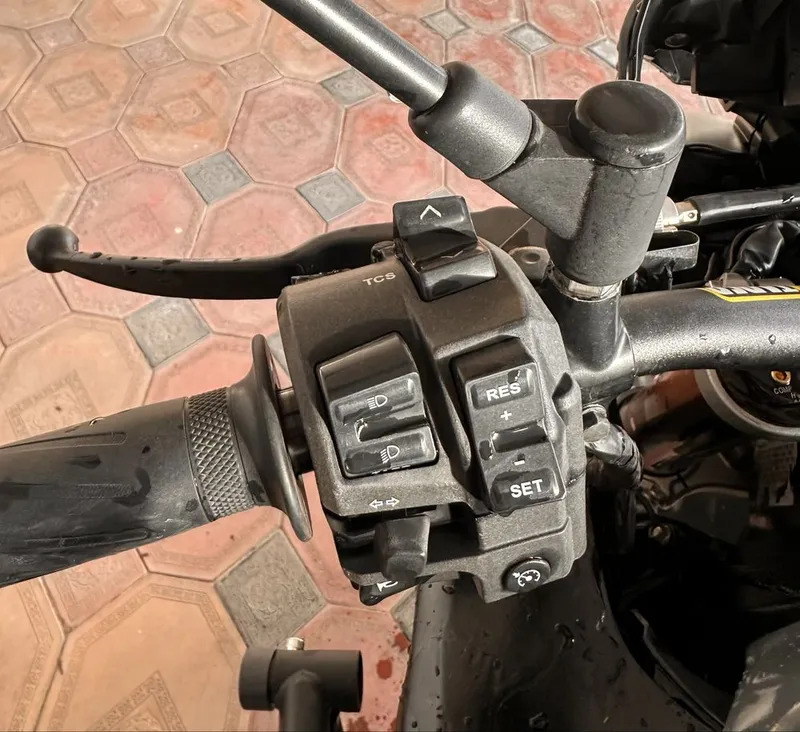 Yamaha MT10 1000kb sotiladi — фото 5
