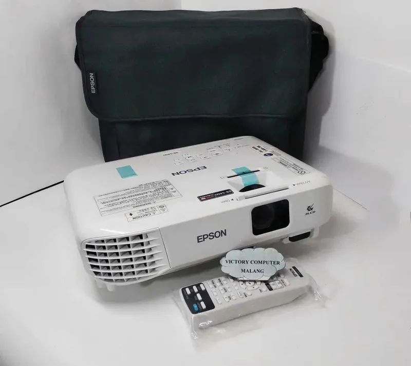 Proektor Epson EB-S400