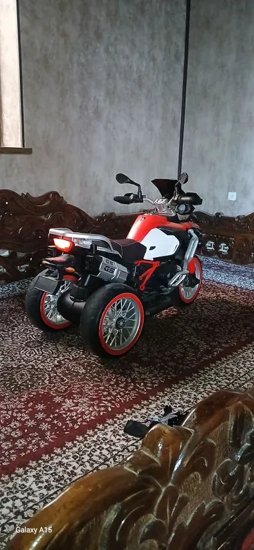 Motosikel yangi ko'p bo'lmagan olganimizga