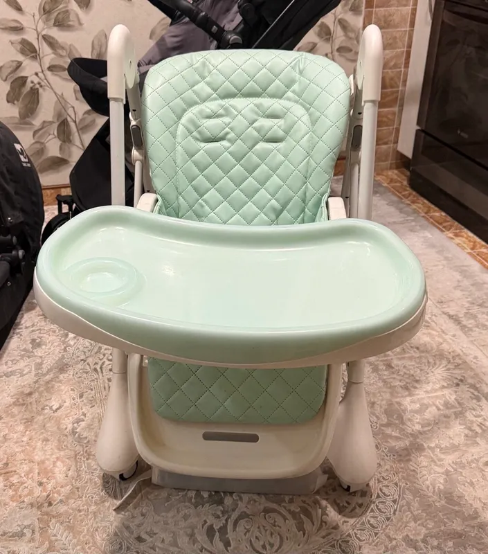 Детский столик