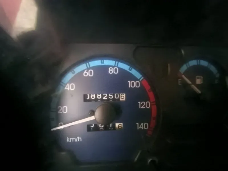 Labo sotiladi yili 2023 probek 88 000 km polni ful shumka kraska toza 5