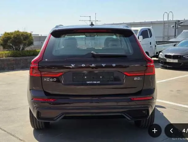 Volvo XC60 Ultra Dark — фото 3