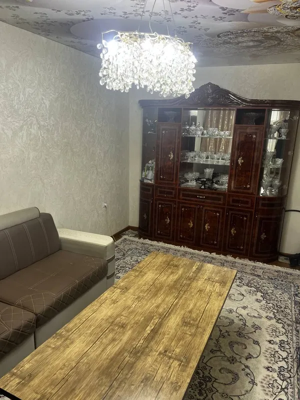 Продаётся двор 6