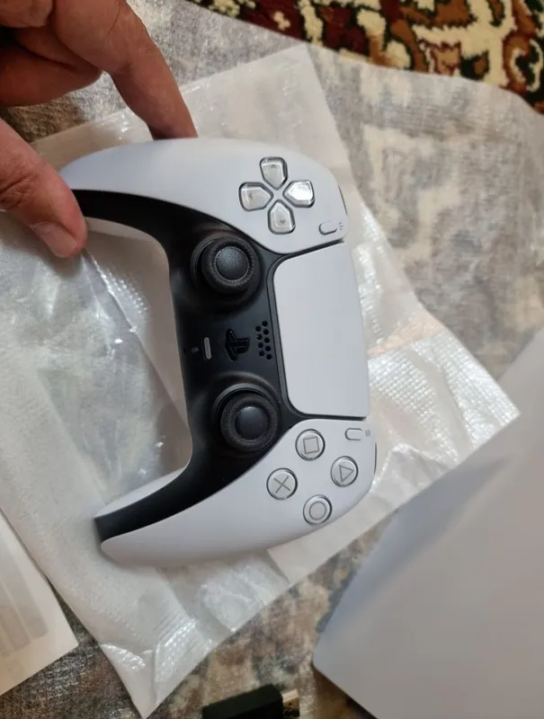 Продам PS5 Digital Edition с топ играми. В отличном состоянии. — фото 2