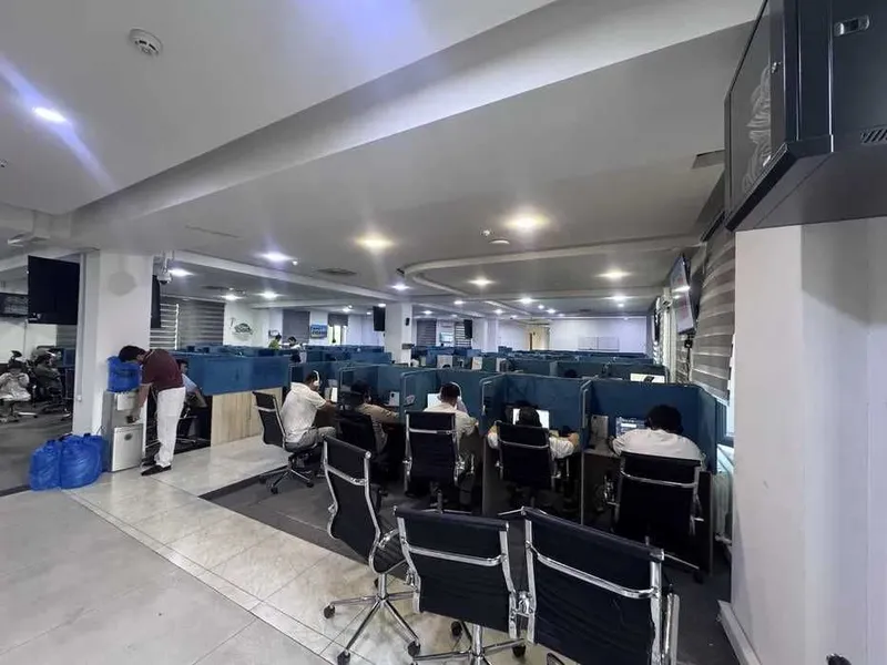 Коммерческое помещение 3 000 м² | Айбек | Бывшая Чехова 7