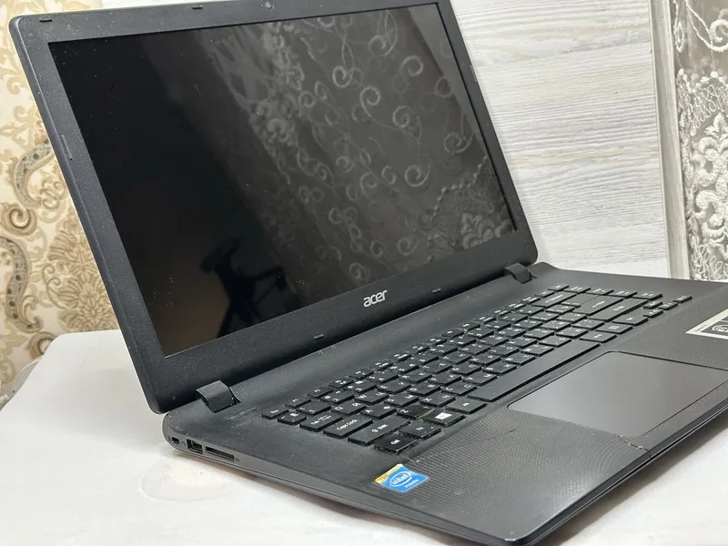 Продается ноутбук acer Aspire E15 Intel N2830 4/500 батарея 2 часа — фото 2